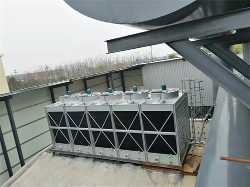 横流冷却塔上安装的收水器究竟有哪些作用？？(横流式闭式冷却塔)